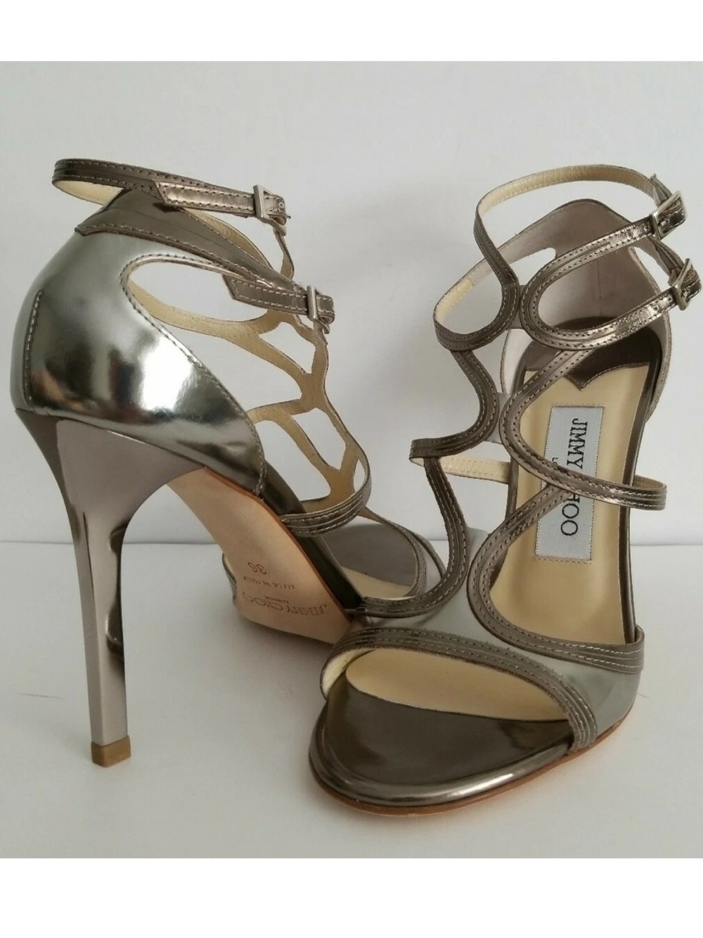 Jimmy CHOO DASHA MIRROR
STEEL DASHA size 39.5 heels 4”.